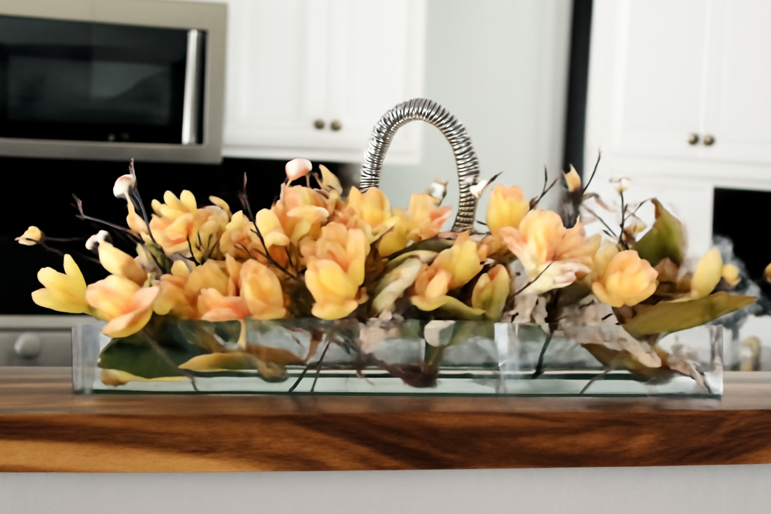 Cache-pot en verre plat 90 cm avec magnolias pêche